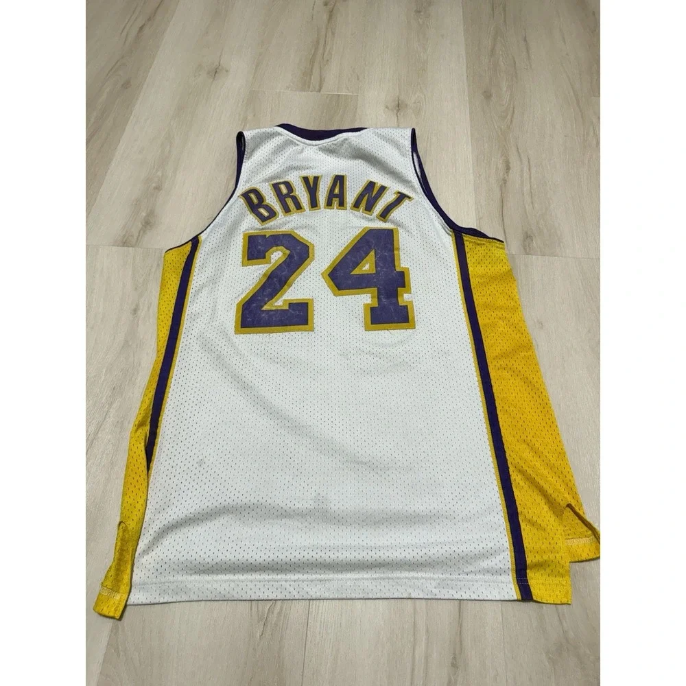 Adidas Kobe Bryant Jersey Men's Medium White Swingman Lakers #24 Length +2